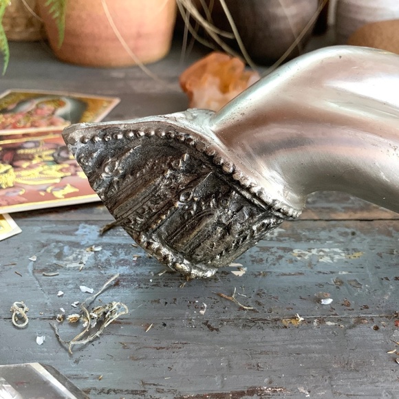 ANTIQUE THAI SOLID BRONZED SILVER METAL VITARKA MUDRA BUDDHIST HAND - Picture 8 of 11